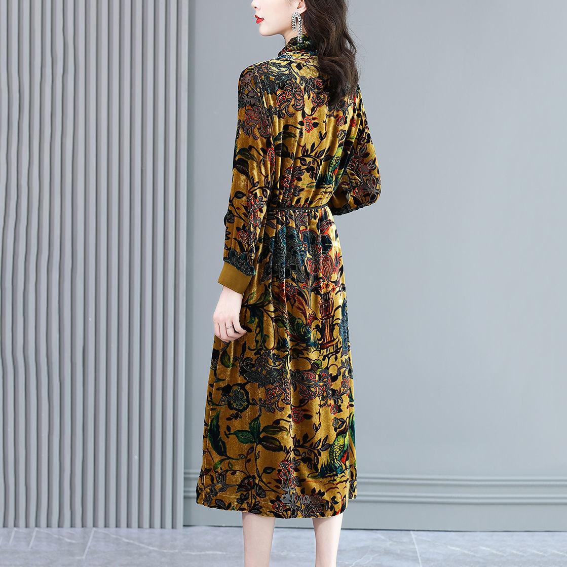 Gold Velvet Fashion Big High Collar Bottoming Dress 2022 Autumn And