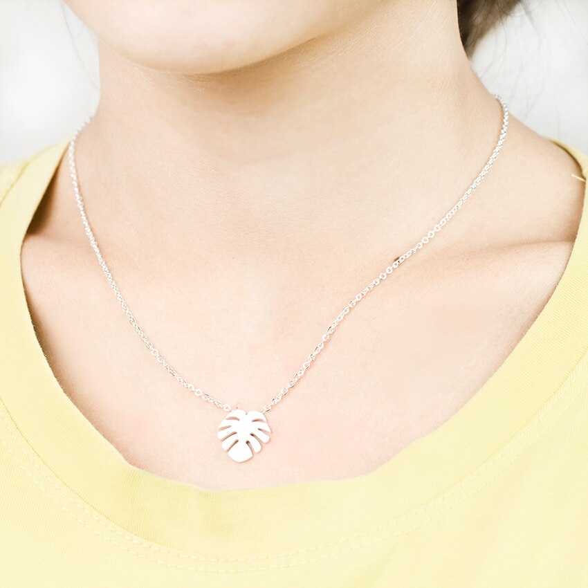 Summer Style Tropical Leaf Necklace Women Choker