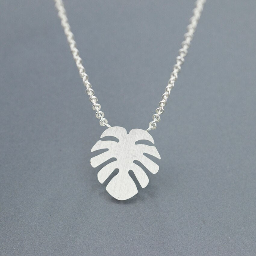 Summer Style Tropical Leaf Necklace Women Choker